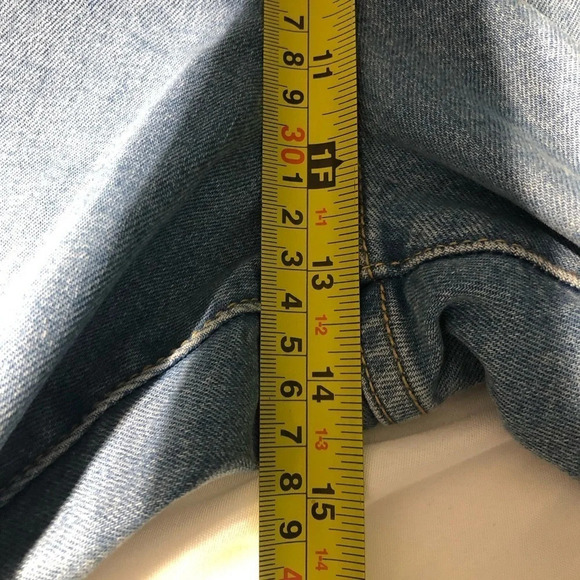 Levi’s Wedgie Skinny button fly cropped leg with fringe light wash size 16W - Picture 8 of 11